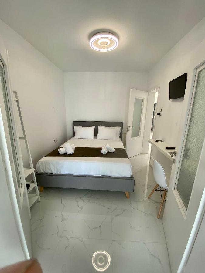 Candi Central Apartments Neos Marmaras Exterior photo
