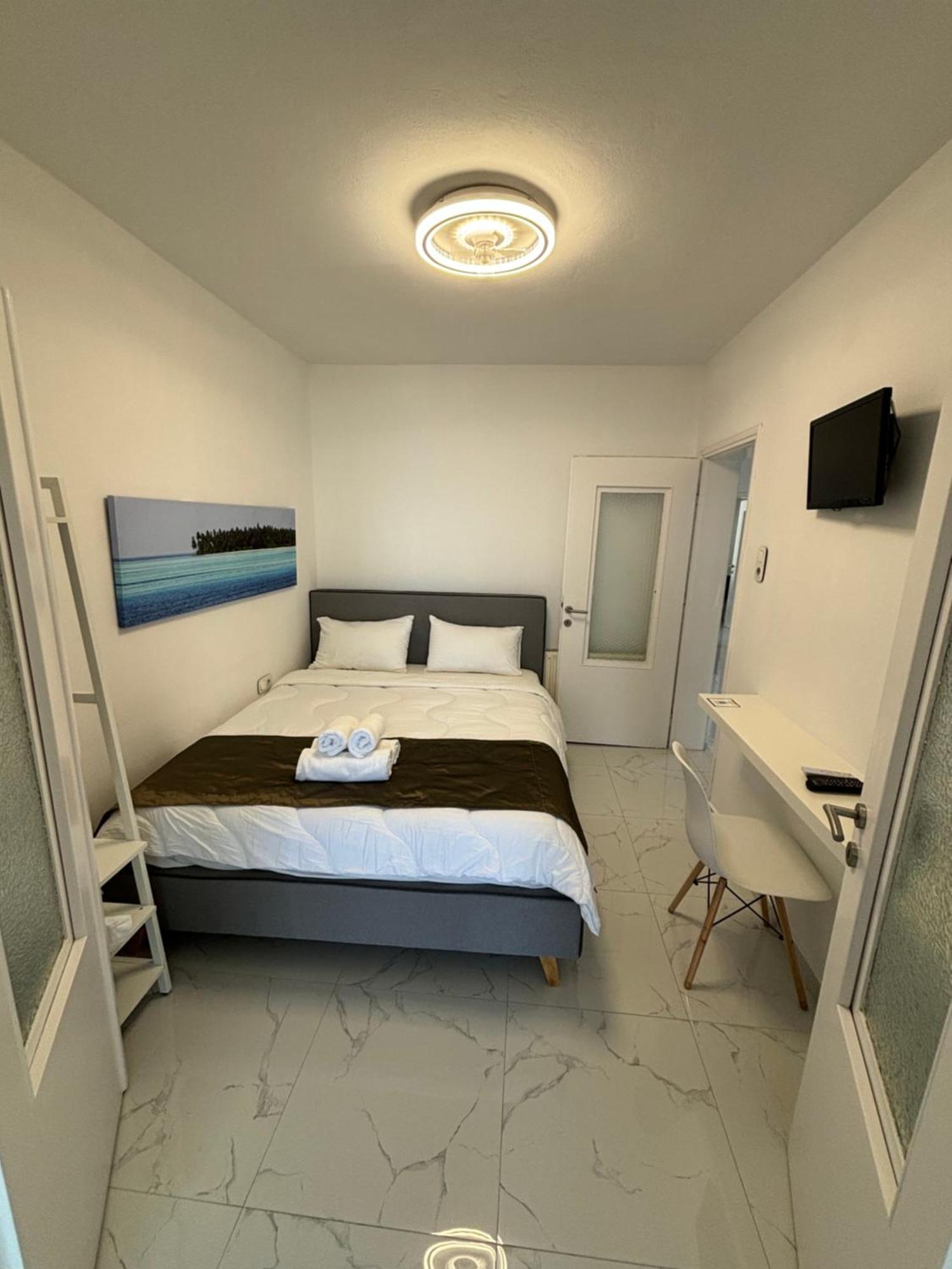 Candi Central Apartments Neos Marmaras Exterior photo