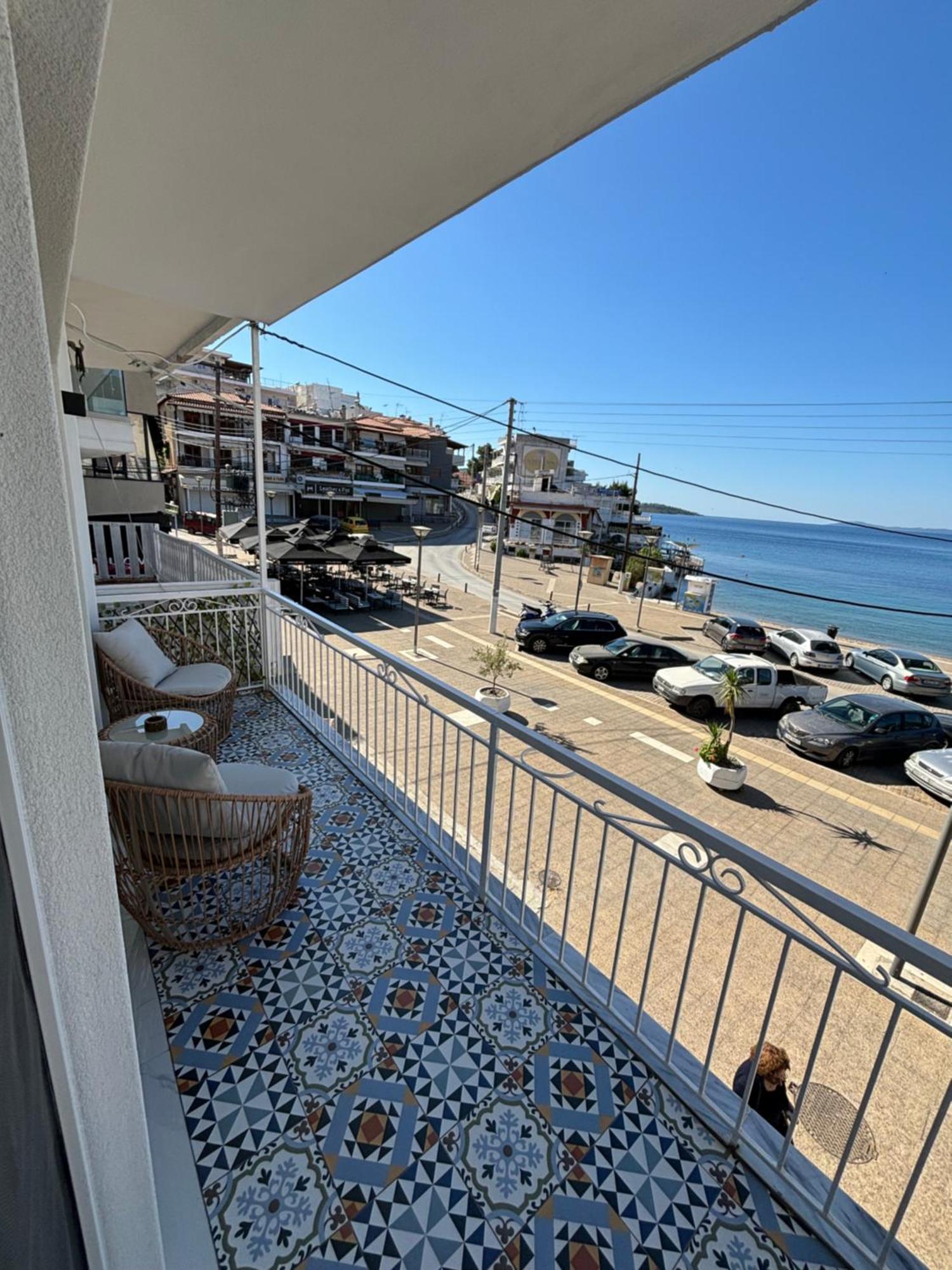 Candi Central Apartments Neos Marmaras Exterior photo